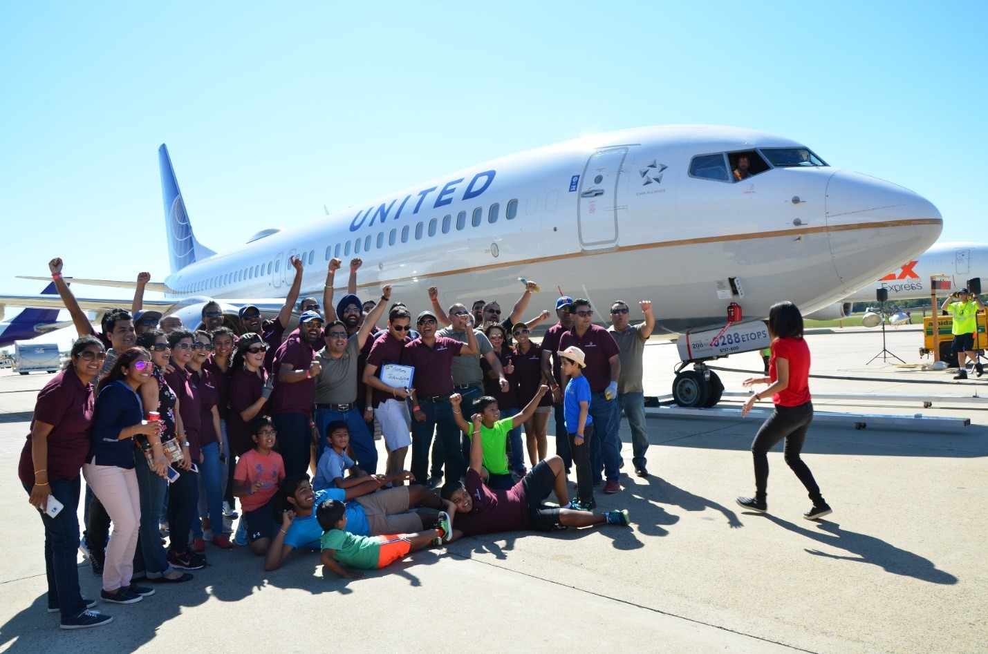 Dulles Plane Pull 22nd Century Technologies Inc.